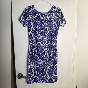 Beautiful patterned maternity dress